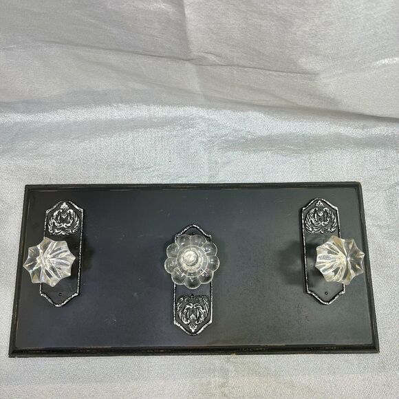 Shabby Chic Farmhouse Decor Wood Hanging Rack Acrylic Crystal Knobs - Picture 1 of 5